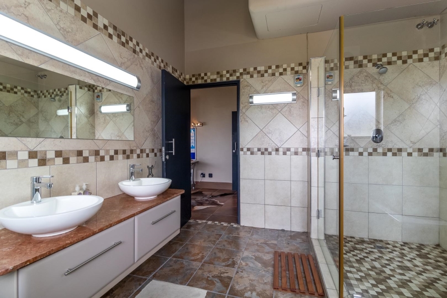 4 Bedroom Property for Sale in Baronetcy Estate Western Cape